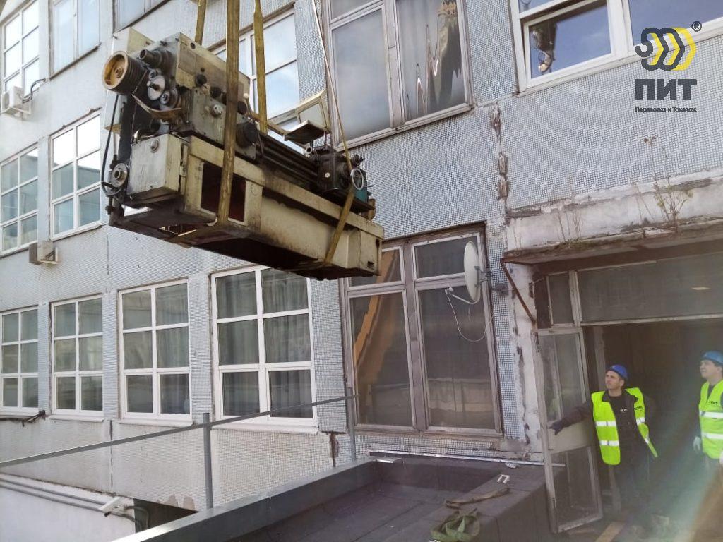 Подъем через оконный проём